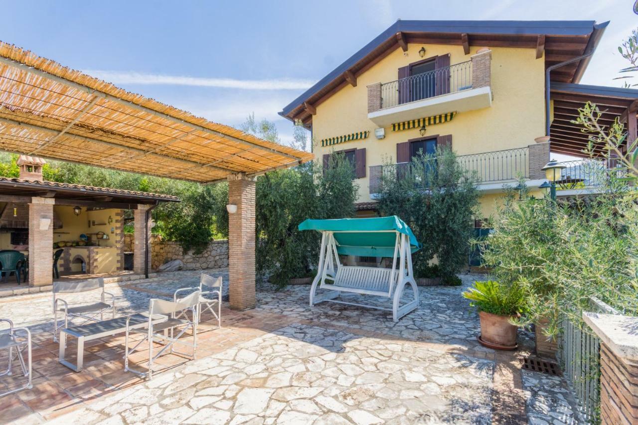 Villa La Casetta Sonnino ภายนอก รูปภาพ