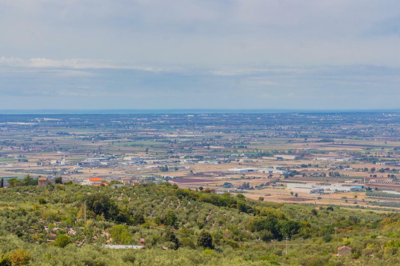 Villa La Casetta Sonnino ภายนอก รูปภาพ